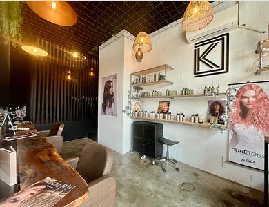Salon - Kalencia