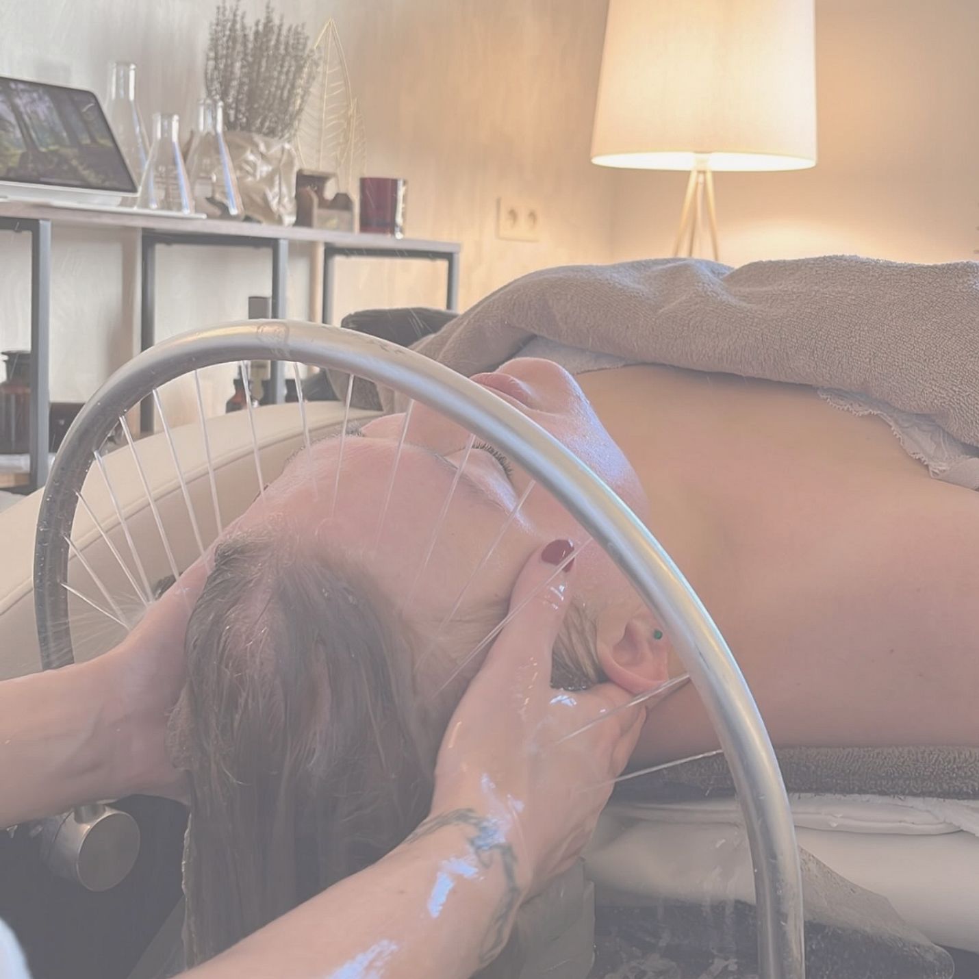 Image for service: HEADSPA