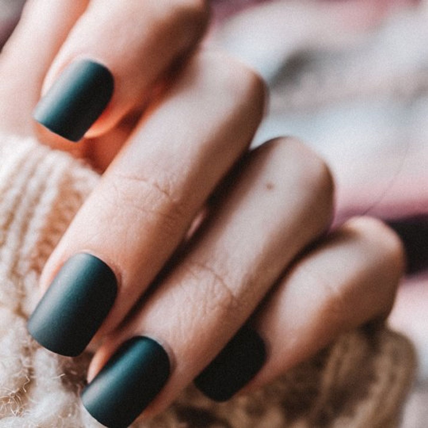 Image for service: Nail Bar 