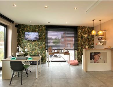 Salon - Stay Beautiful with Tina