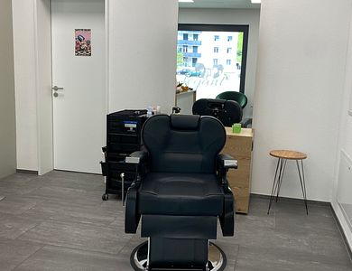 Salon - Elegant Hair Salon