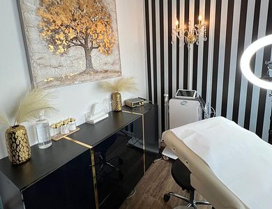 Salon - Glow by Naniko & C'Dermyl